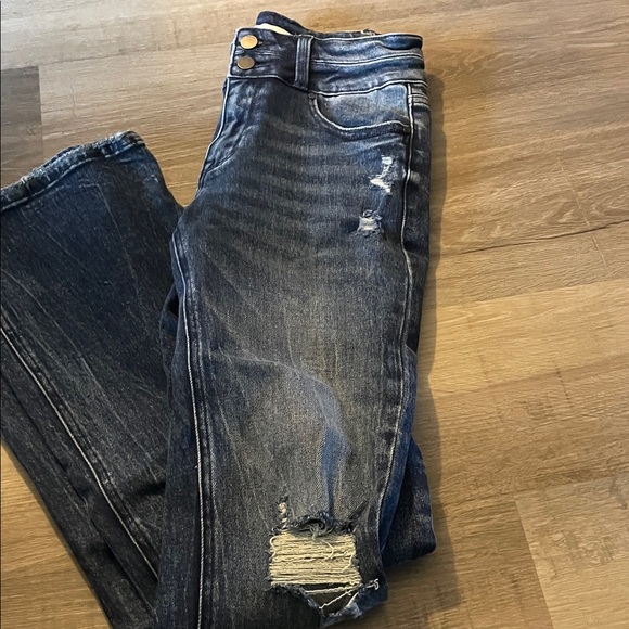 NWOT Distressed Women’s Jeans       Size 5/26 - Picture 6 of 6